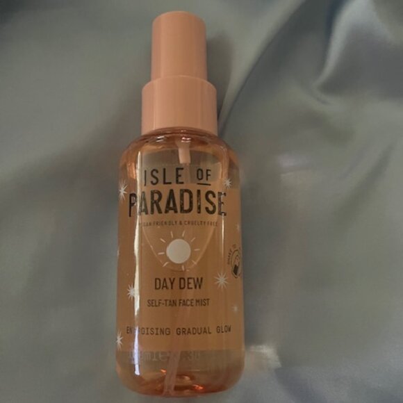 Isle of Paradise Day Dew Self-Tan Face Mist - 3.38 fl oz - Picture 1 of 1